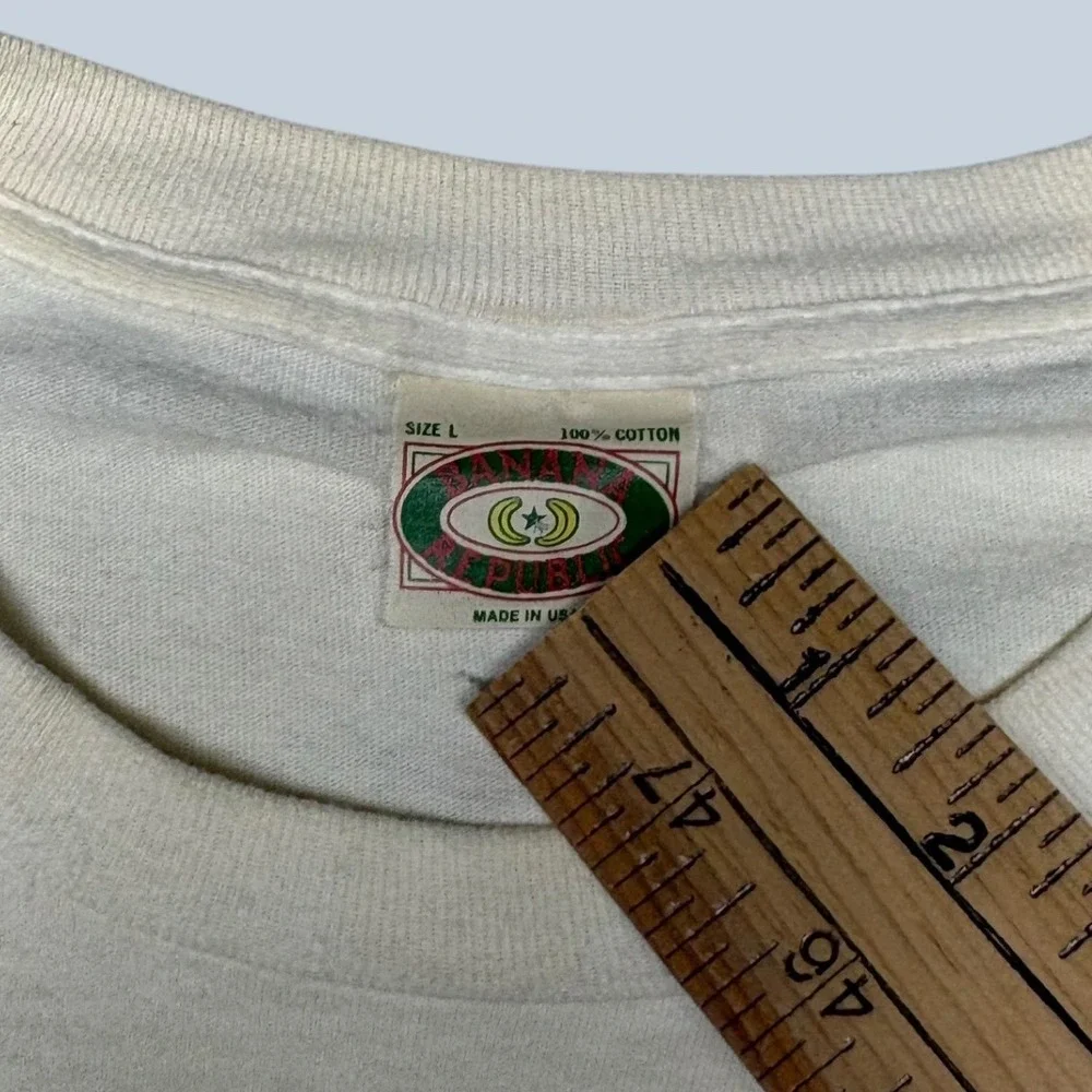 Vintage Banana Republic Travel Safari Lion Pocket T-Shirt Mens Large Cream USA
